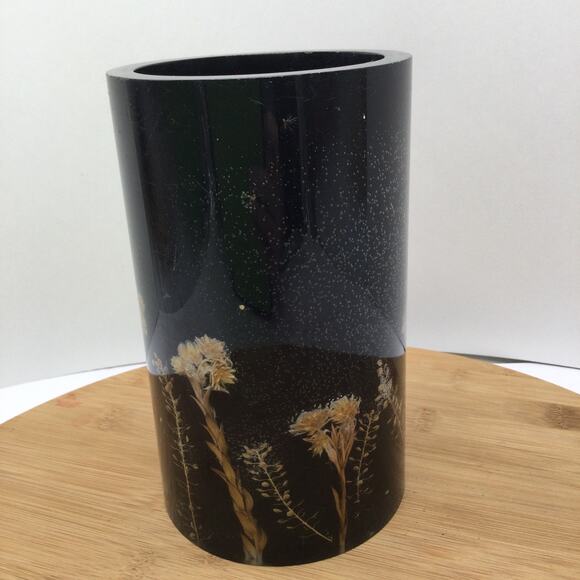 Handmade Acrylic dried flower vase - Picture 4 of 8